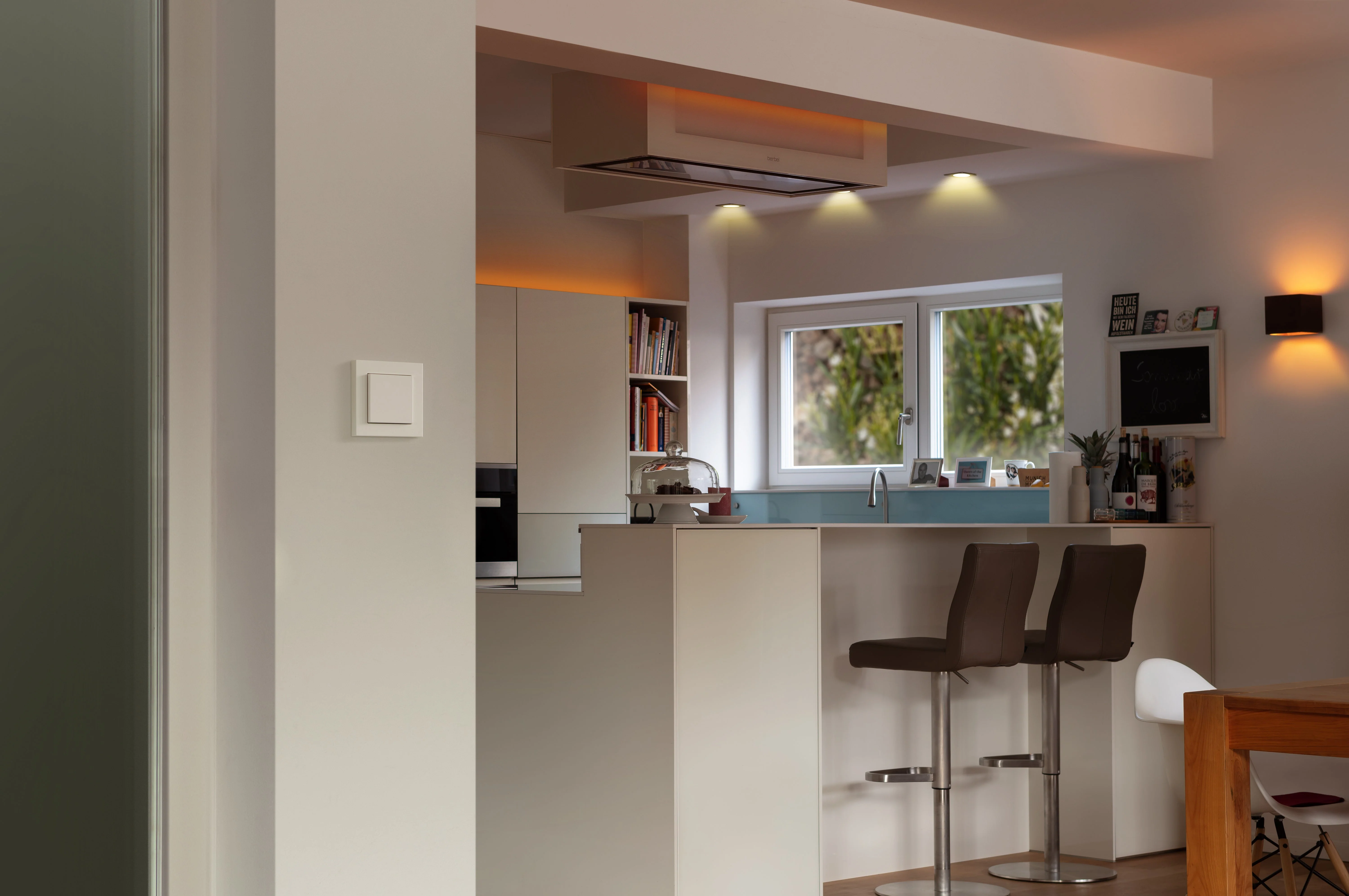 Eve Light Wall Switch Connected - Image 3