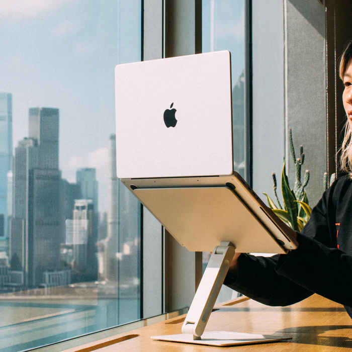 Native Union Home Laptop Stand - Black - Image 3