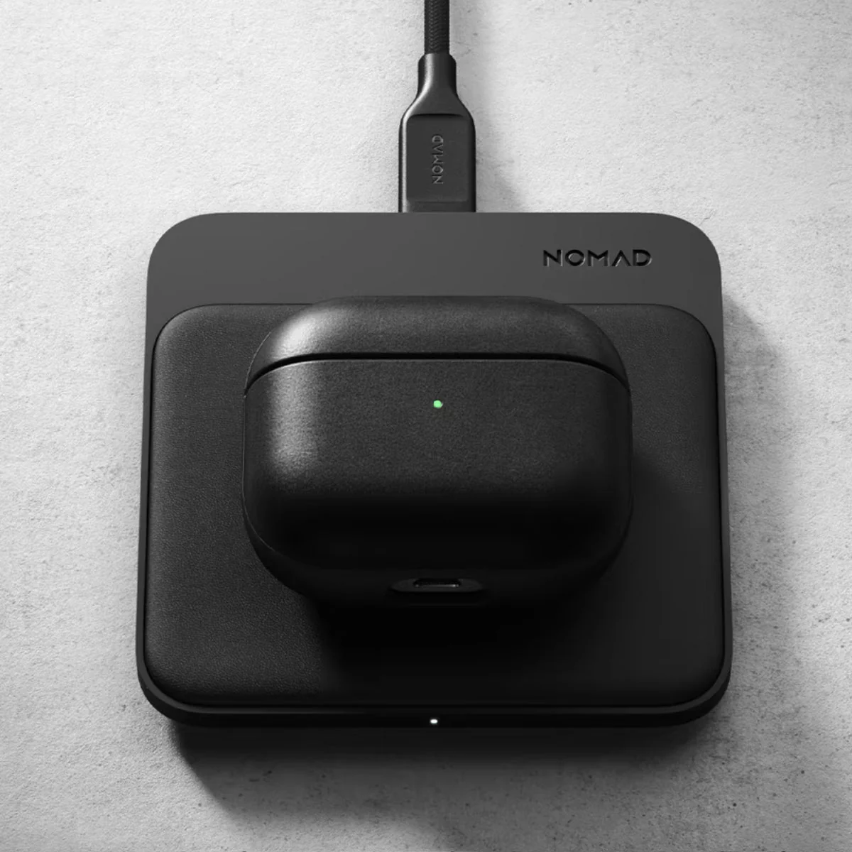 Nomad Modern Case skinnetui for AirPods (3. gen) - Svart - Image 3